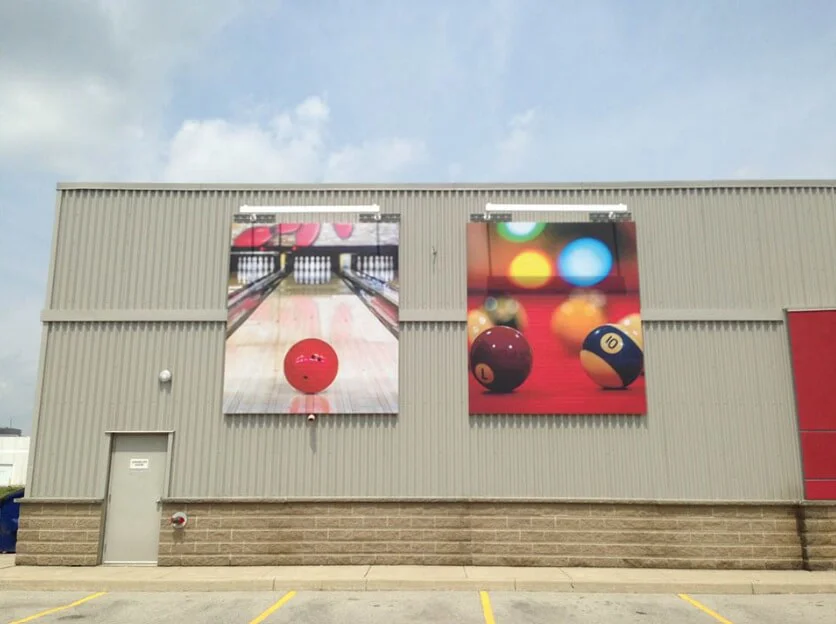 An image of the Splitsville exterior building signage.